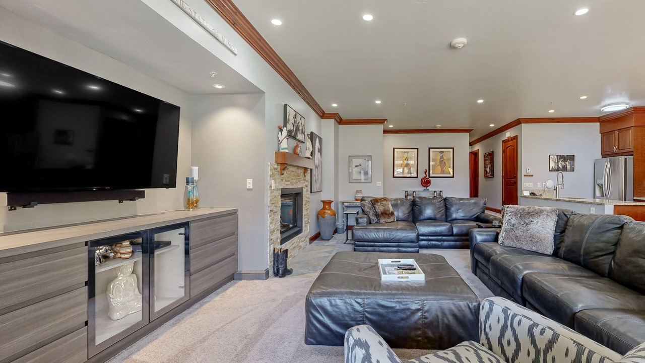 Photo of Livingroom in Vail
