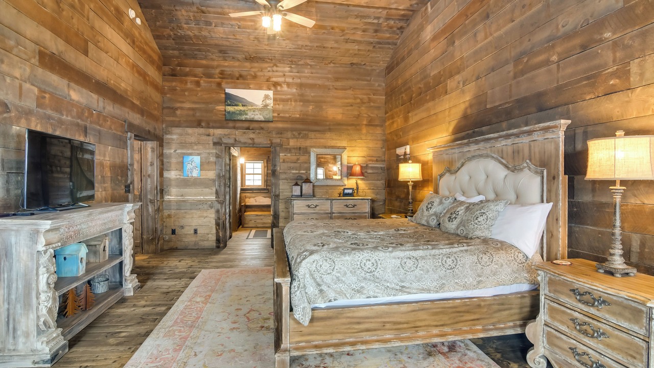 Photo of Bedroom in Winter Park Highlands