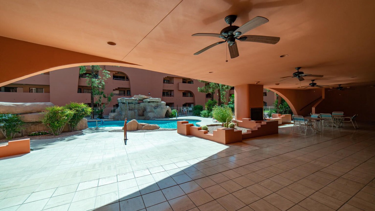 Photo of Outdoor in Paradise Valley Village