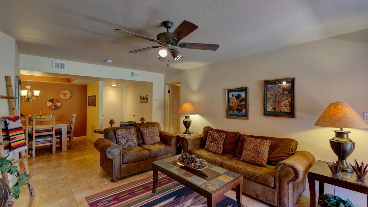 Photo of Livingroom in Paradise Valley Village