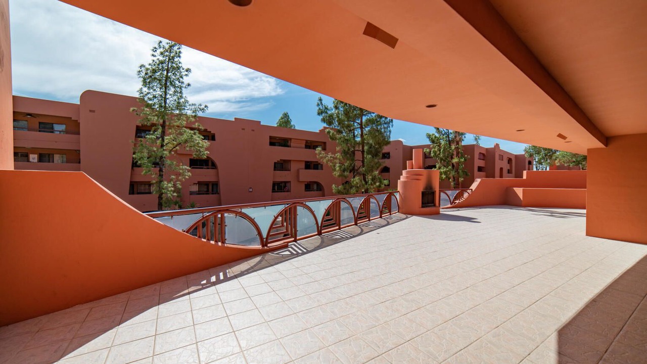 Photo of Patio Balcony in Paradise Valley Village