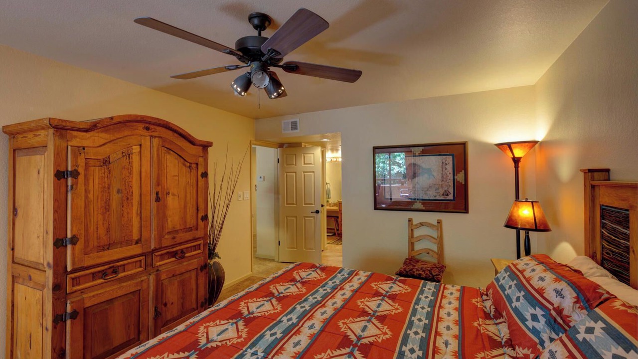 Photo of Bedroom in Paradise Valley Village