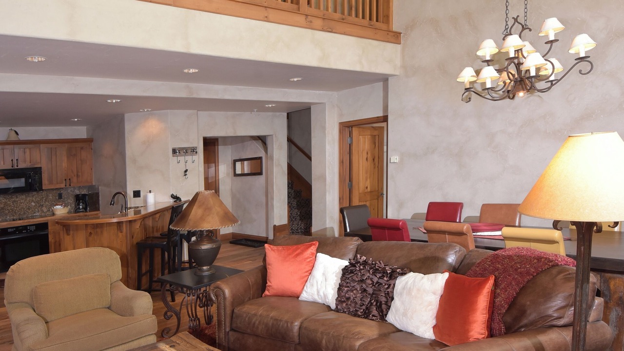 Photo of Livingroom in Beaver Creek
