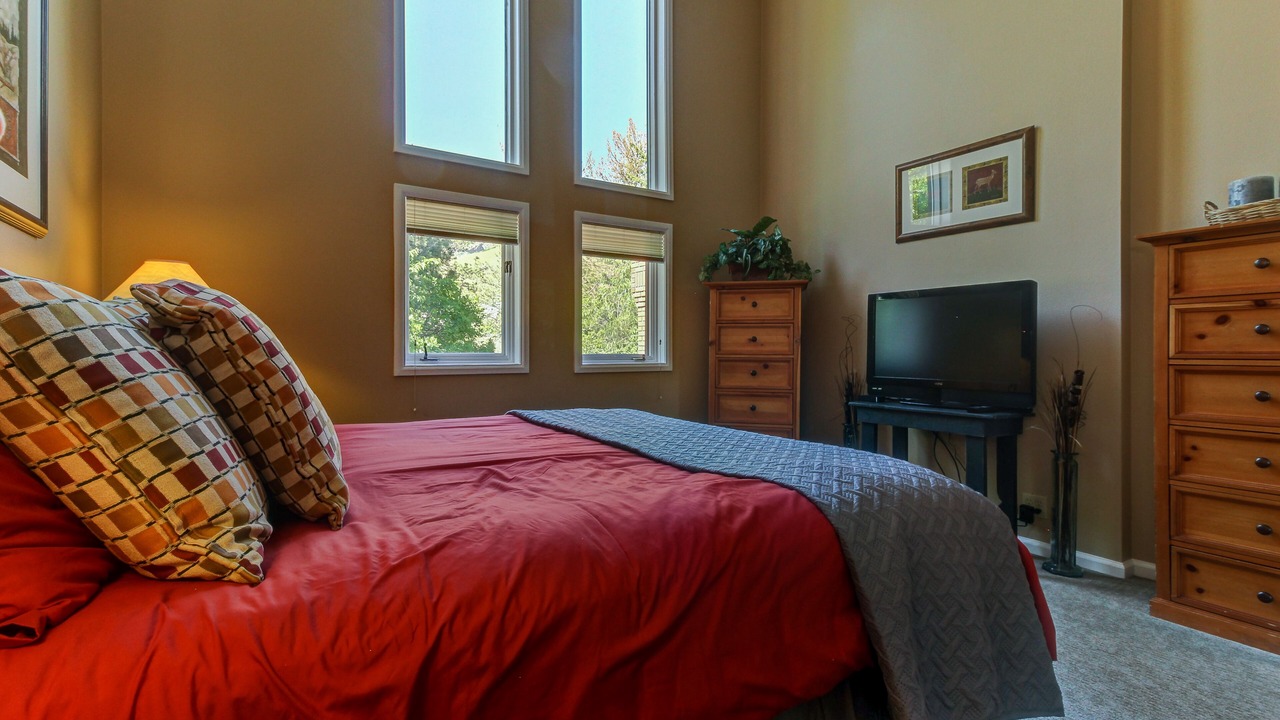 Photo of Bedroom in Cottonwood Heights