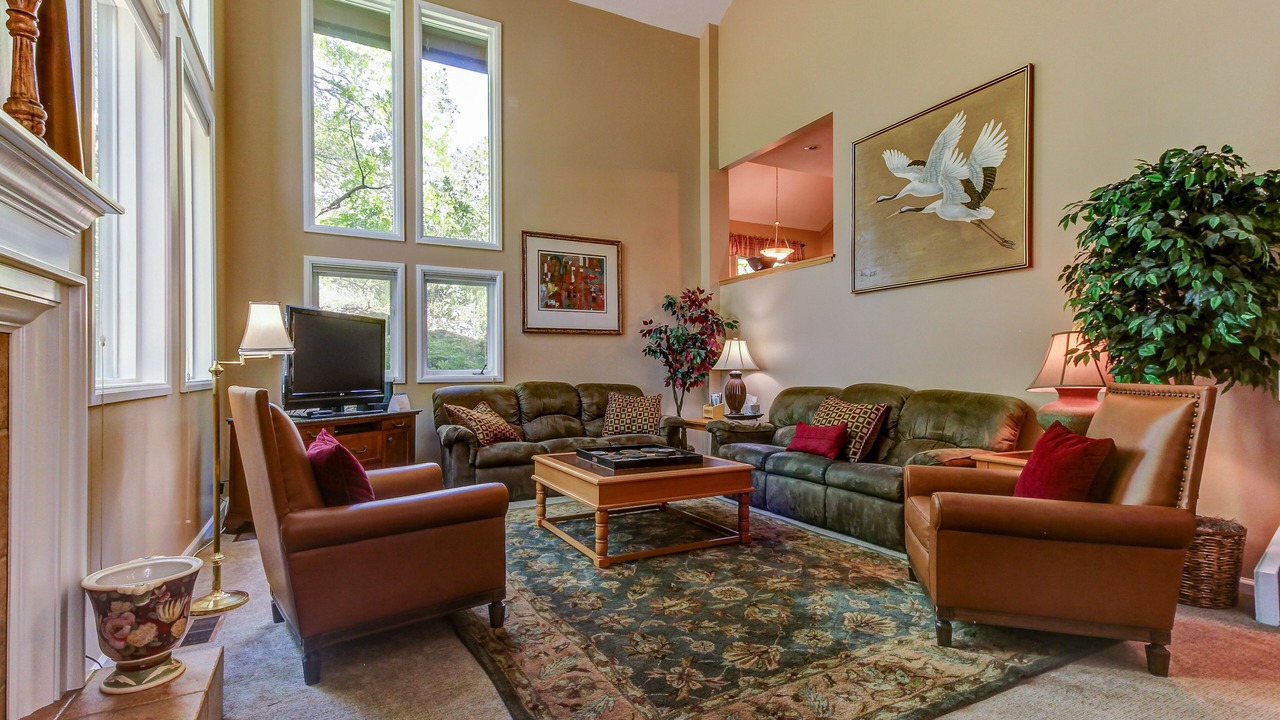 Photo of Livingroom in Cottonwood Heights