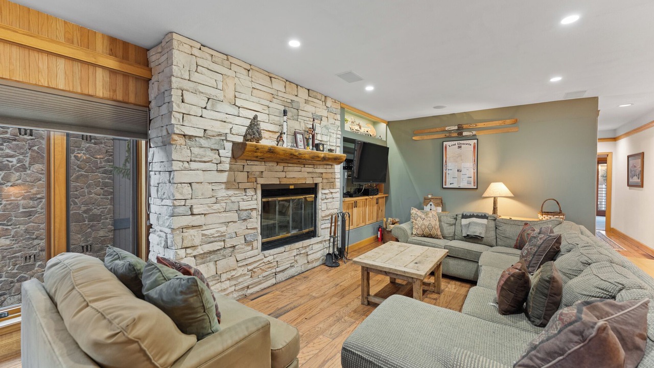 Photo of Livingroom in Mountain House