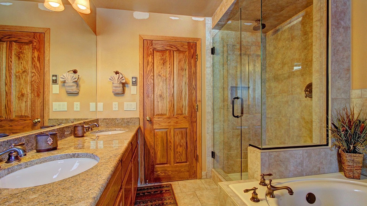 Photo of Bathroom in Warrior's Mark West