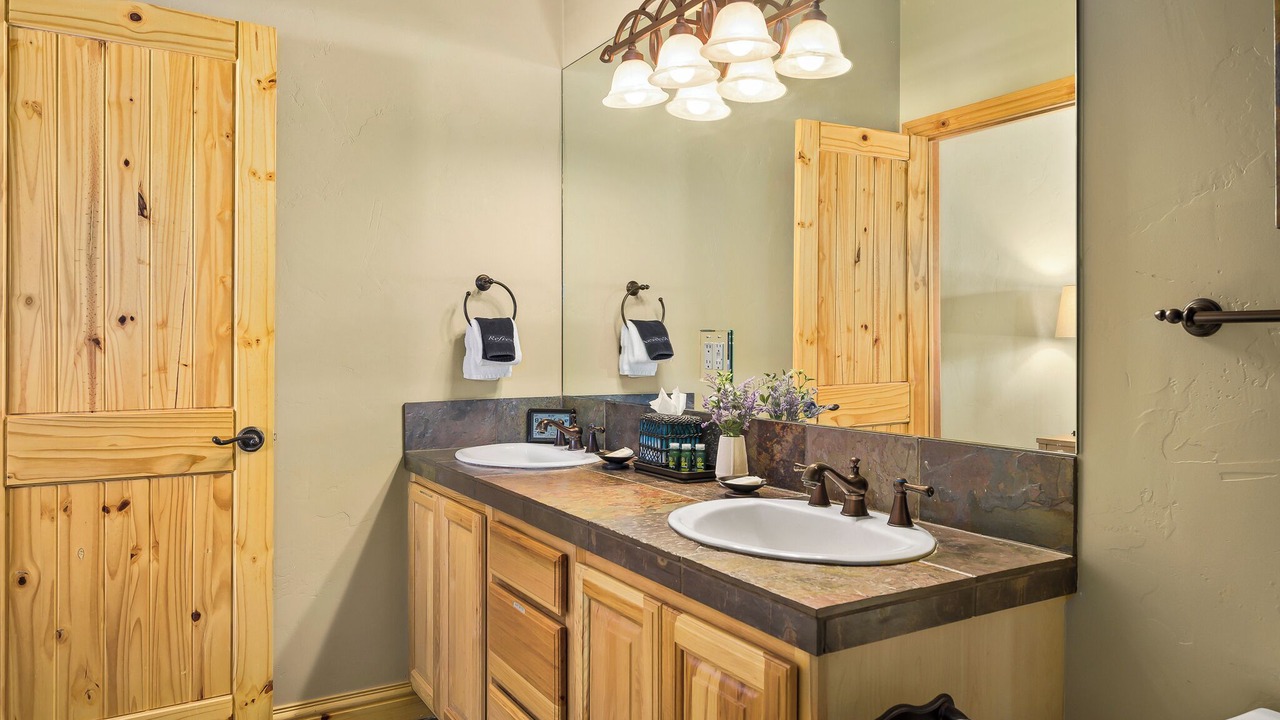 Photo of Bathroom in Fraser