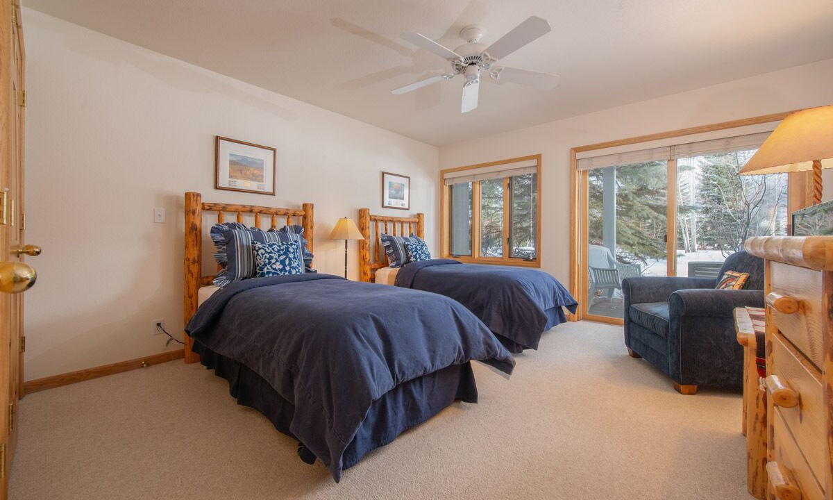 Photo of Bedroom in Teton Pines