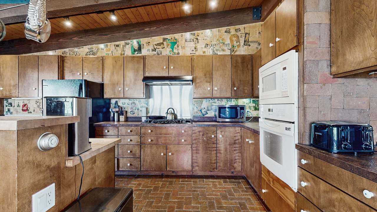 Photo of Kitchen in Mountain Valley