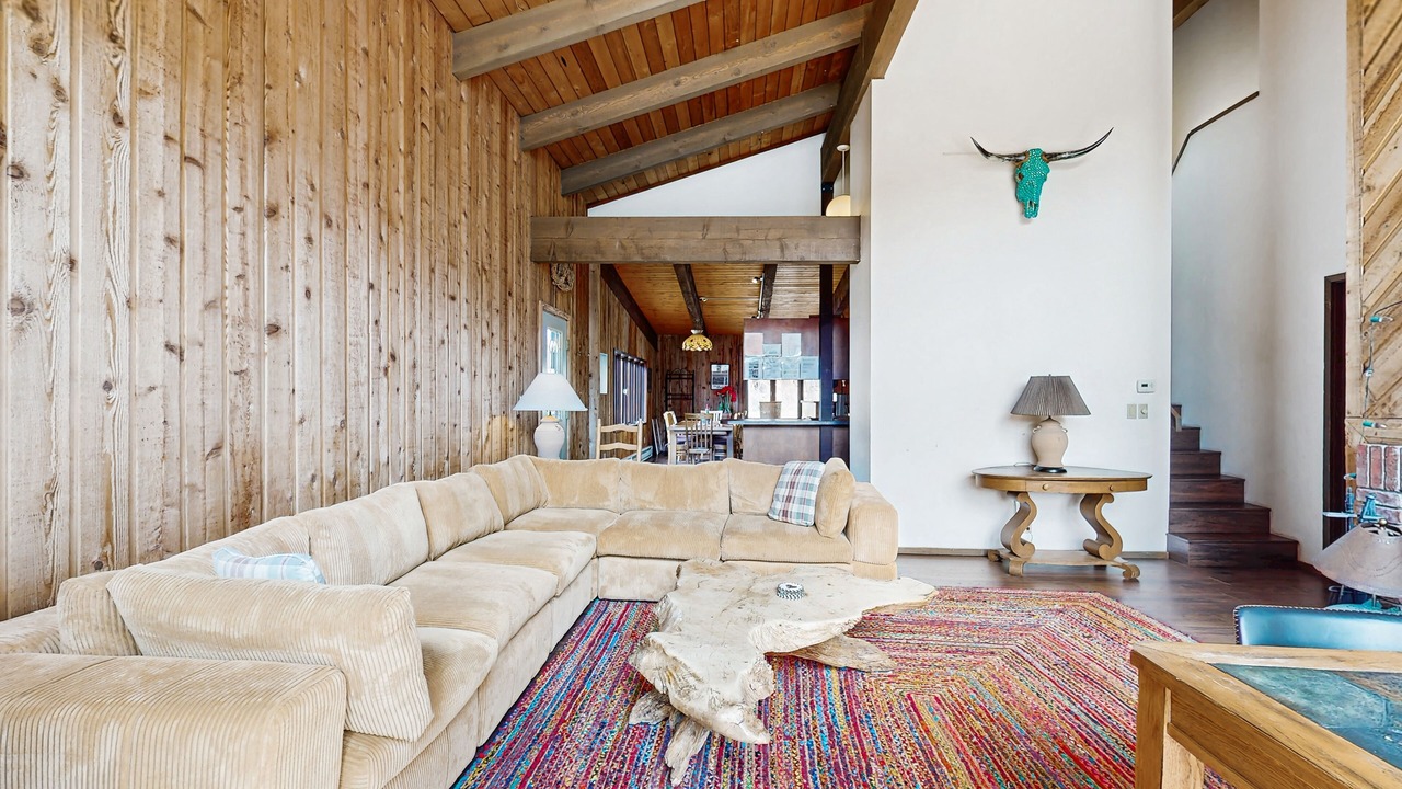 Photo of Livingroom in Mountain Valley