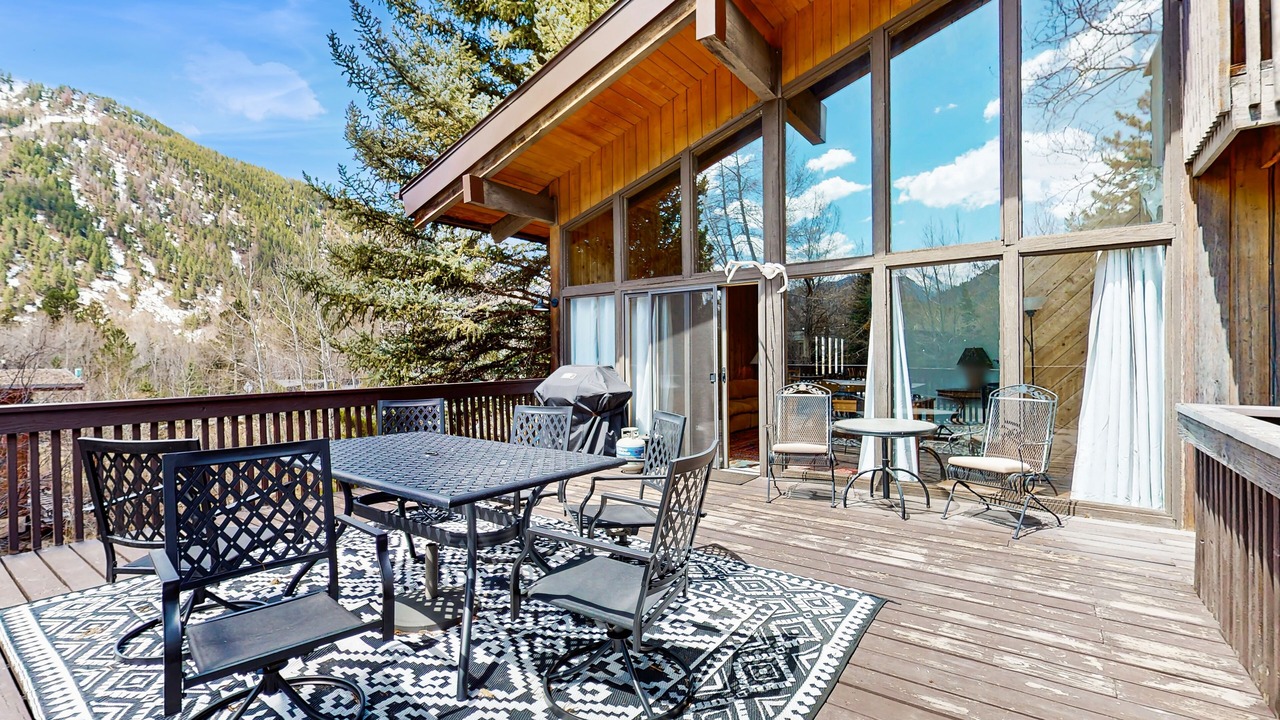 Photo of Outdoor in Mountain Valley