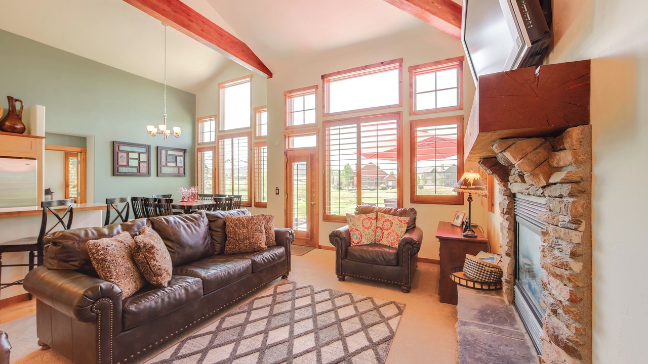 Photo of Livingroom in Grand Elk Ranch