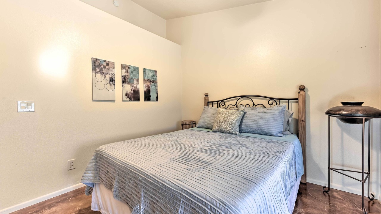 Photo of Bedroom in Coyote Corridor