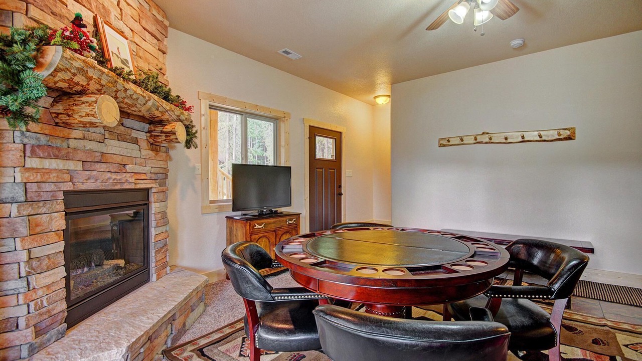 Photo of Livingroom in Blue River