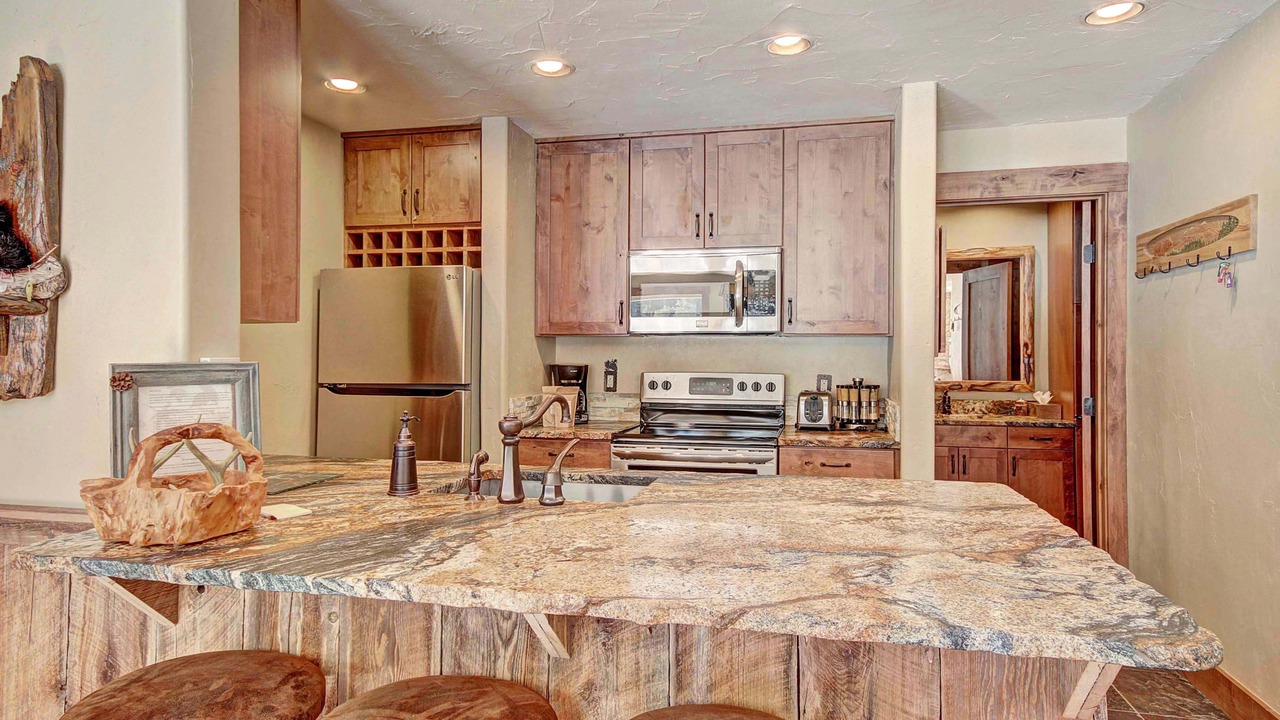 Photo of Kitchen in Lakeside Village