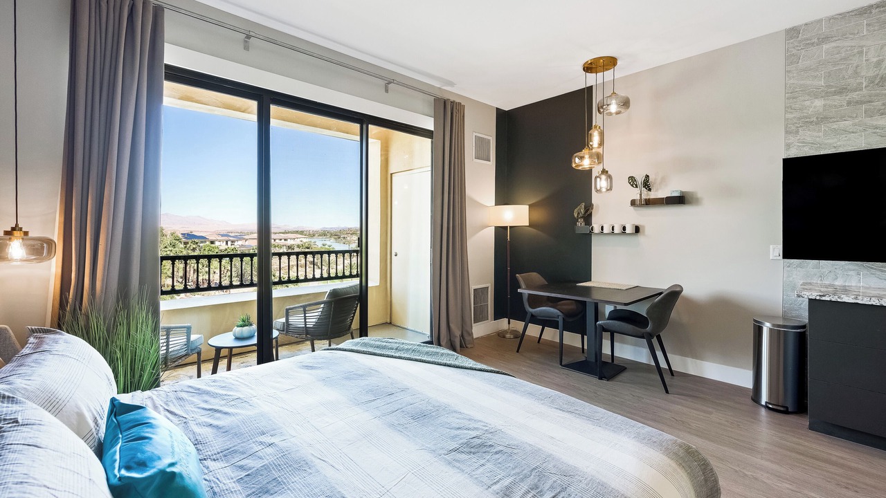 Photo of Bedroom in Lake Las Vegas
