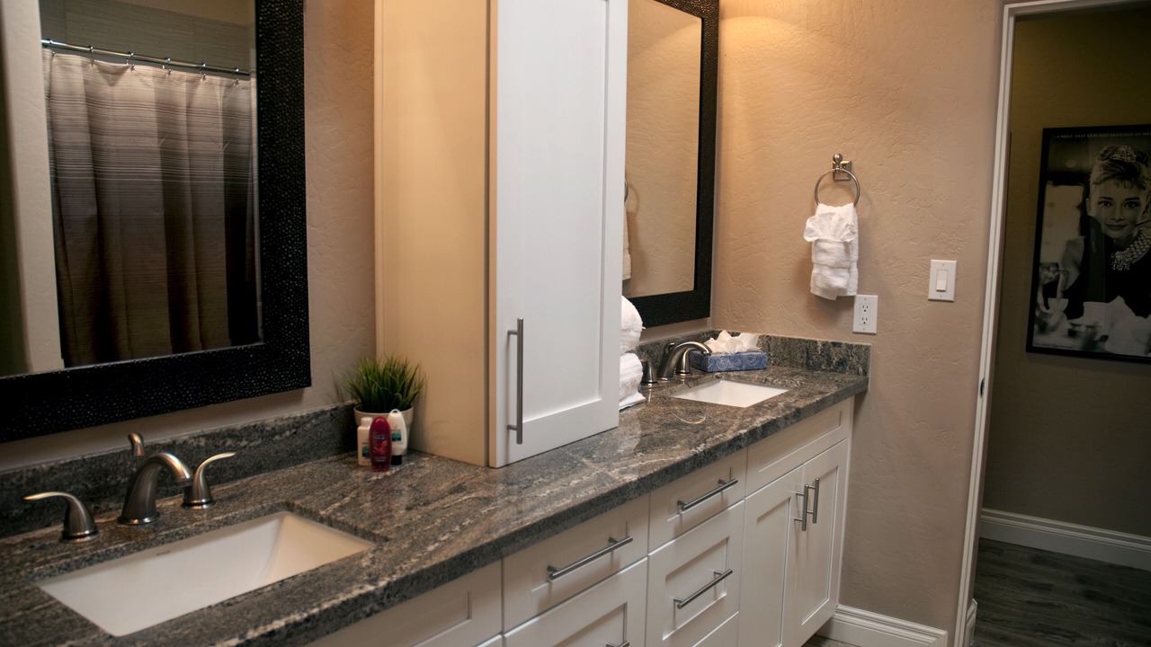 Photo of Bathroom in Desert View Village