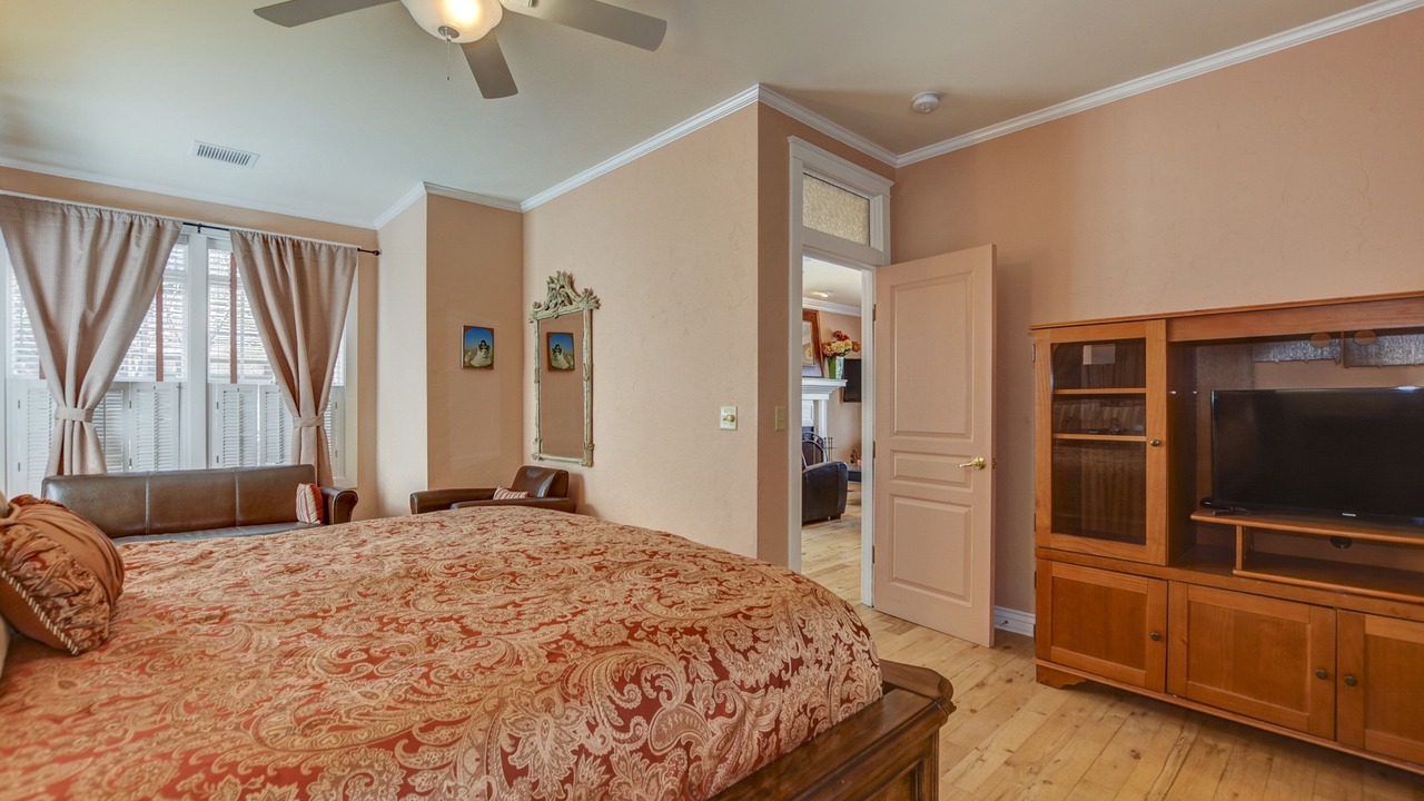 Photo of Bedroom in Nob Hill