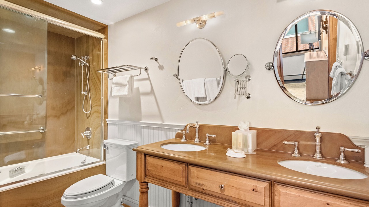 Photo of Bathroom in Aspen