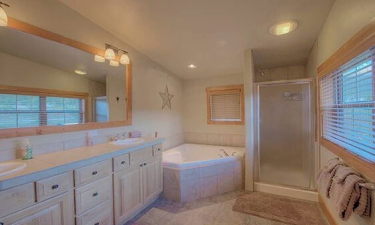 Photo of Bathroom in Vista Point