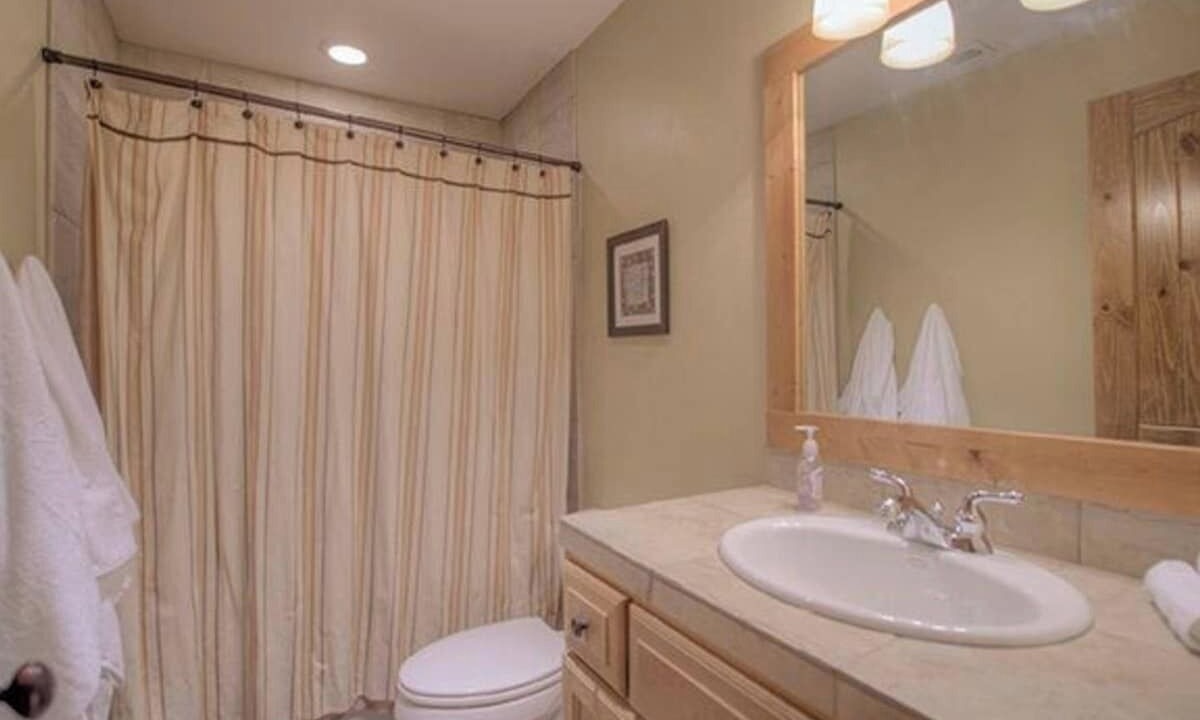 Photo of Bathroom in Vista Point