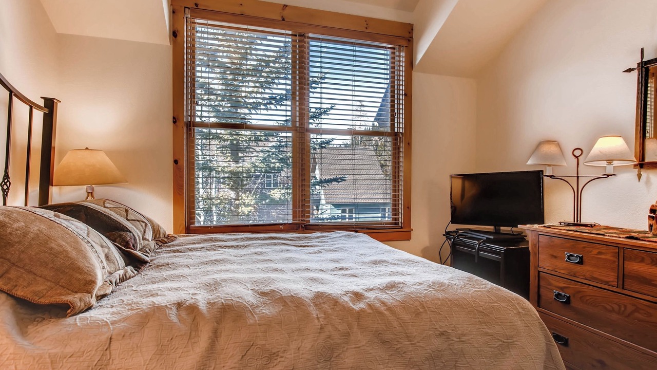 Photo of Bedroom in Keystone