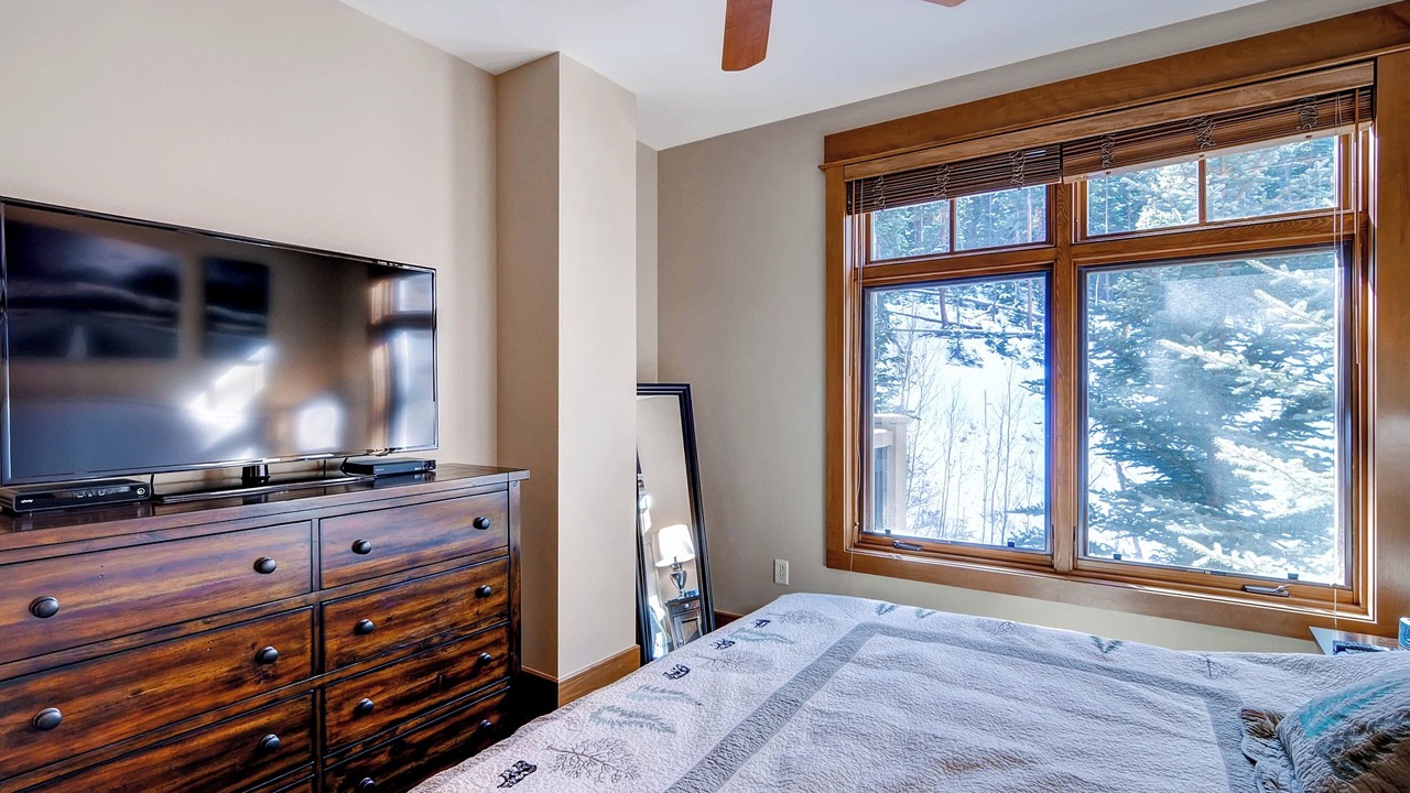 Photo of Bedroom in River Run