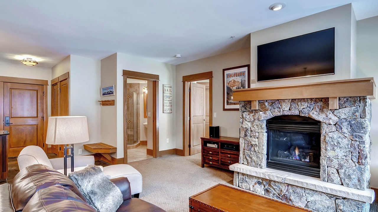 Photo of Livingroom in River Run