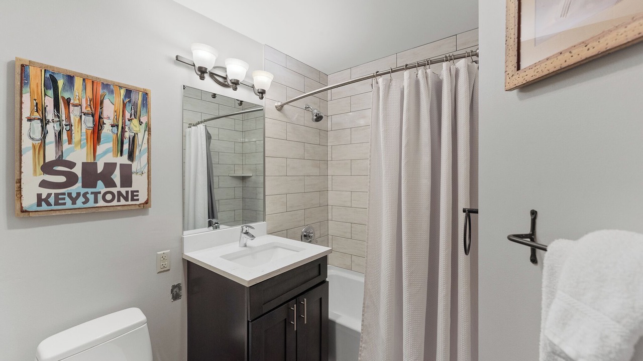 Photo of Bathroom in River Run