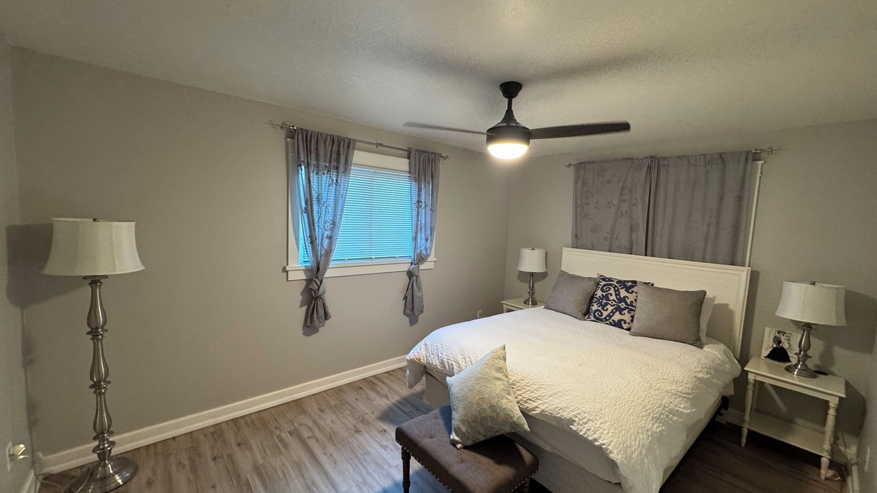 Photo of Bedroom in Peaceful Valley