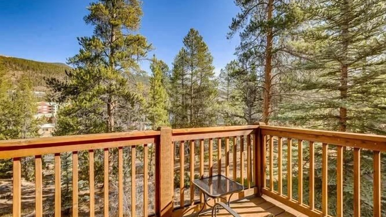 Photo of Outdoor in Lakeside Village