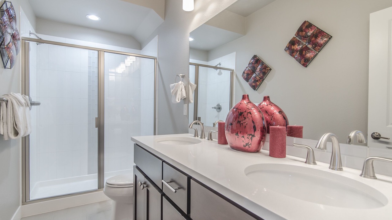 Photo of Bathroom in Rendezvous