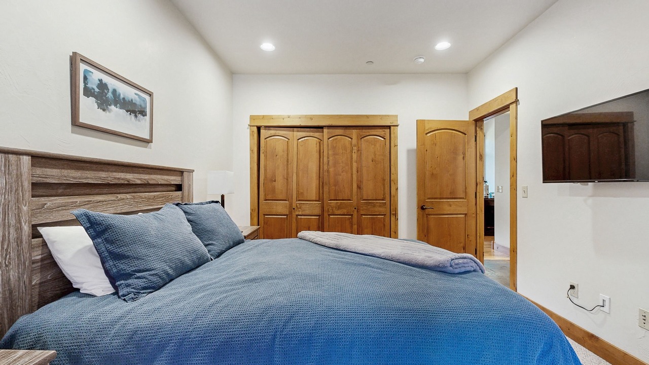 Photo of Bedroom in Big Sky