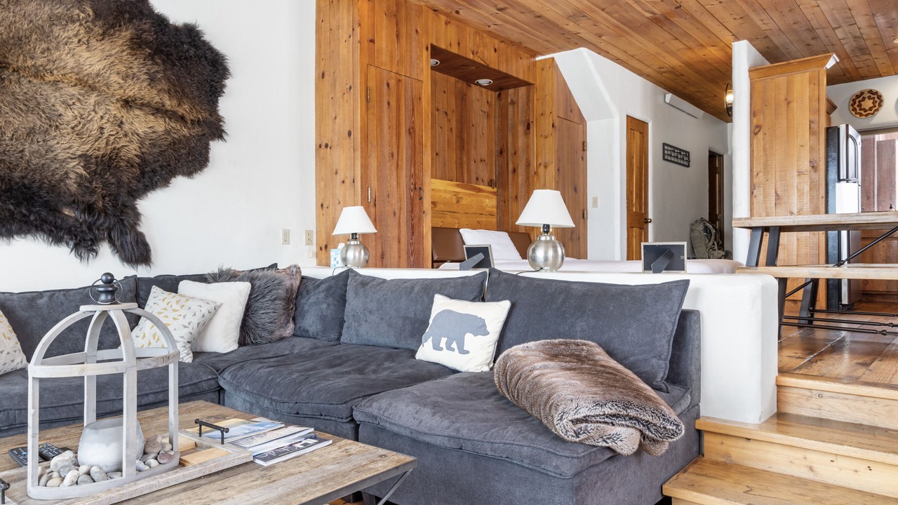 Photo of Livingroom in Spring Creek Ranch