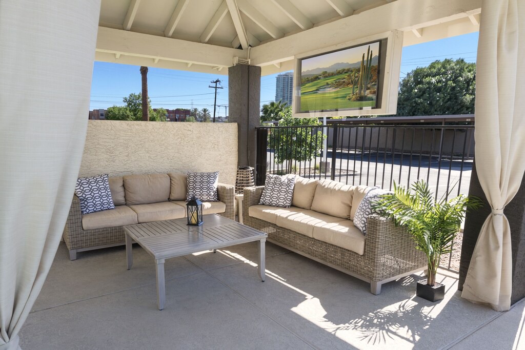 Photo of Patio Balcony in Riverside