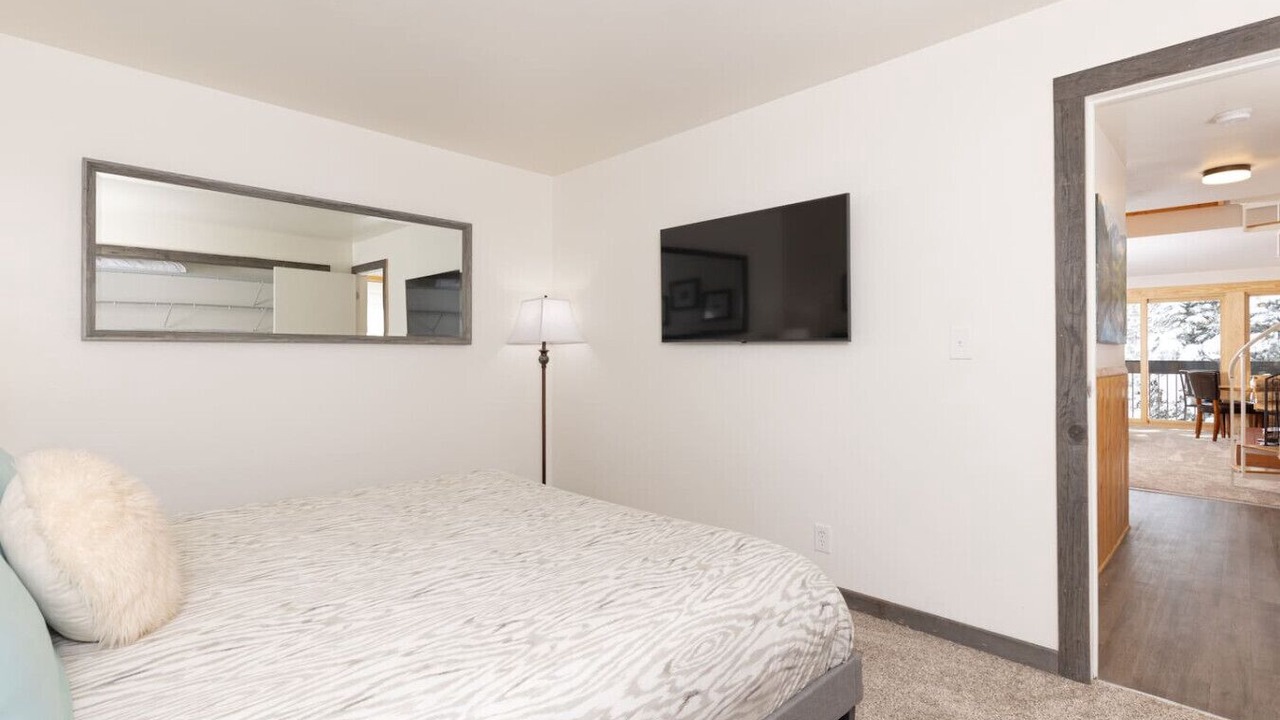 Photo of Bedroom in Big Sky