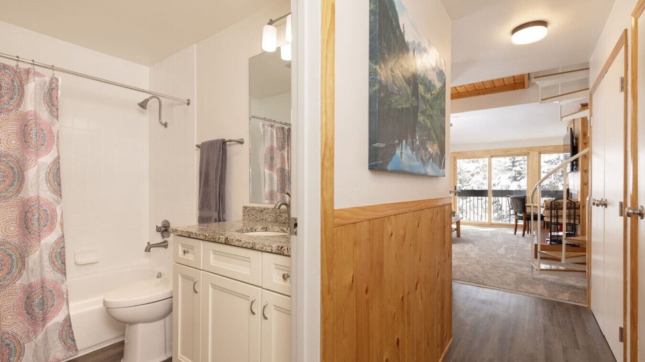 Photo of Bathroom in Big Sky