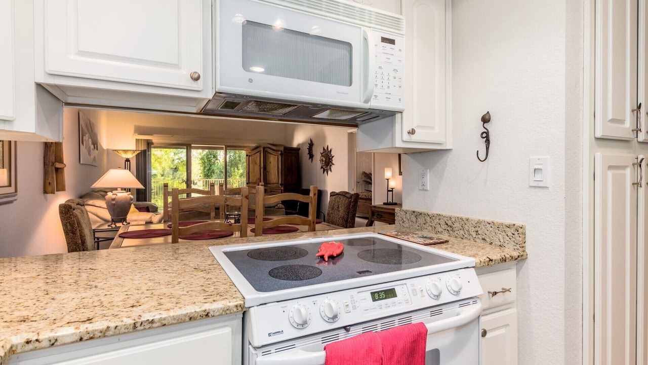 Photo of Kitchen in Desert Shores