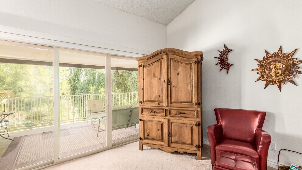 Photo of Bedroom in Desert Shores