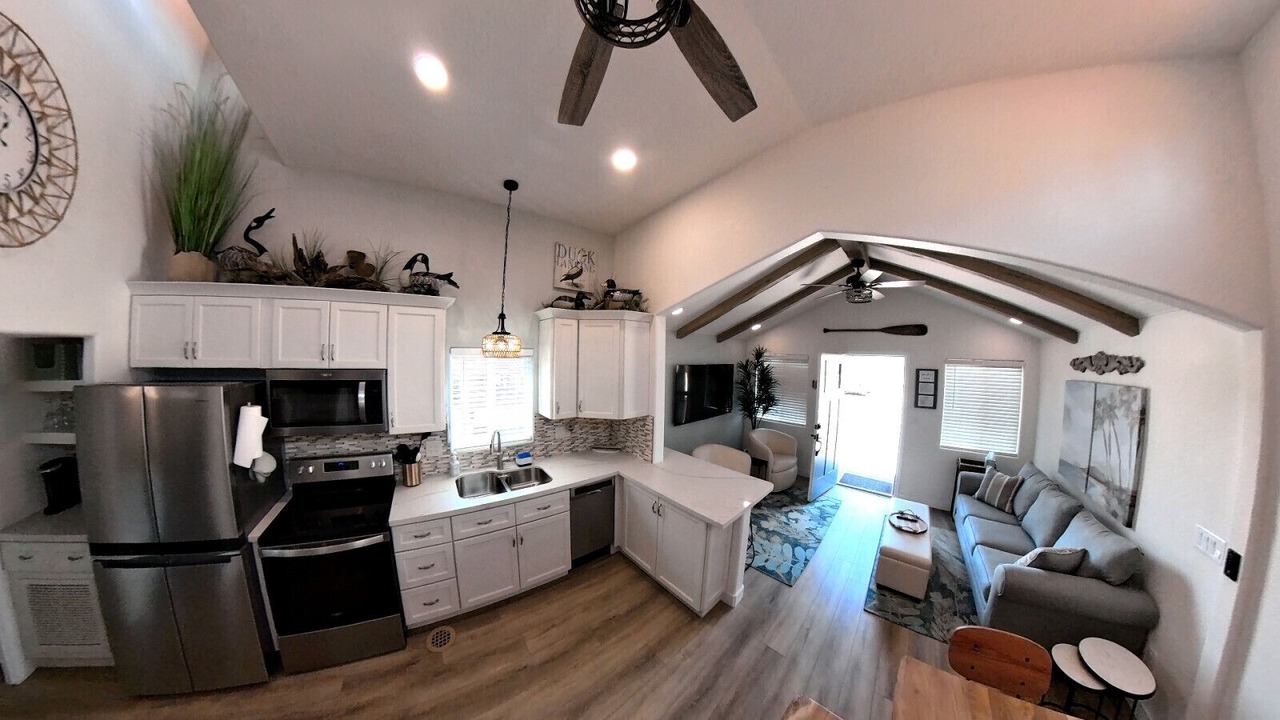 Photo of Livingroom in Parker Strip