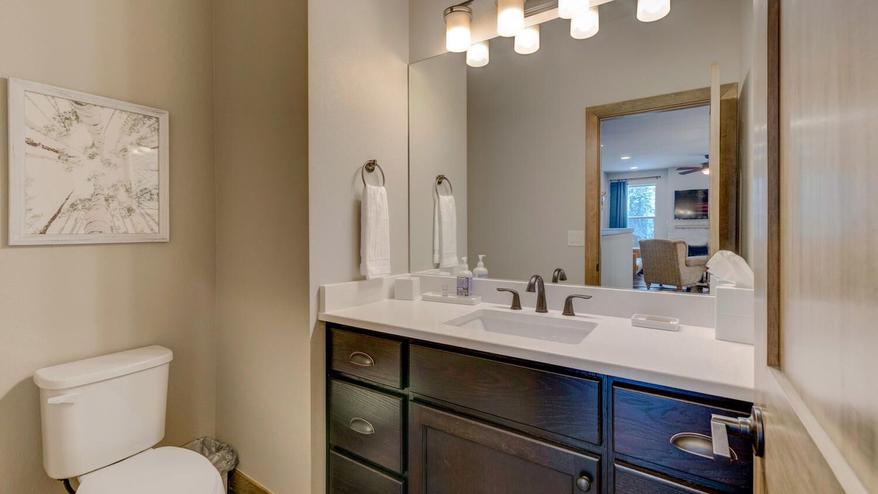 Photo of Bathroom in Rendezvous