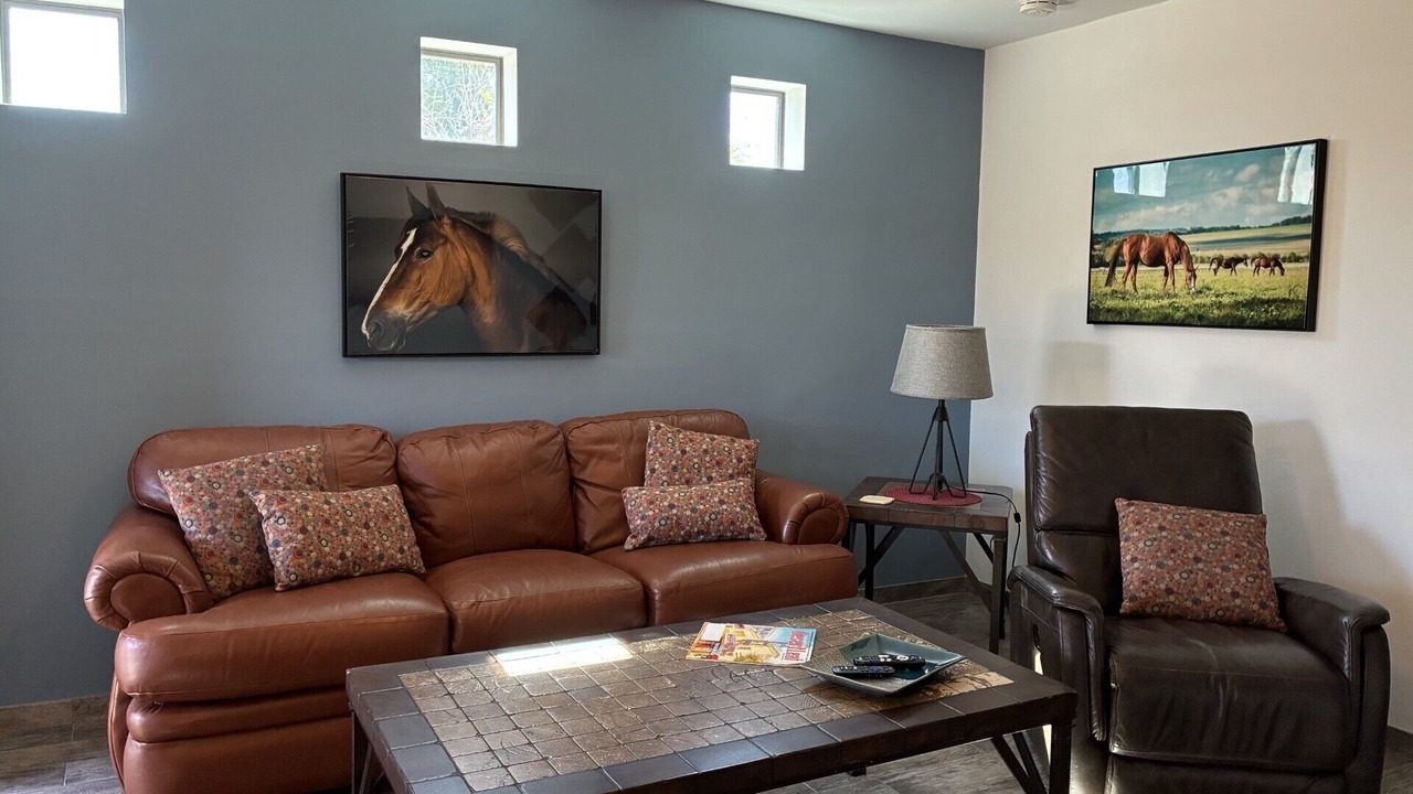 Photo of Livingroom in Limberlost