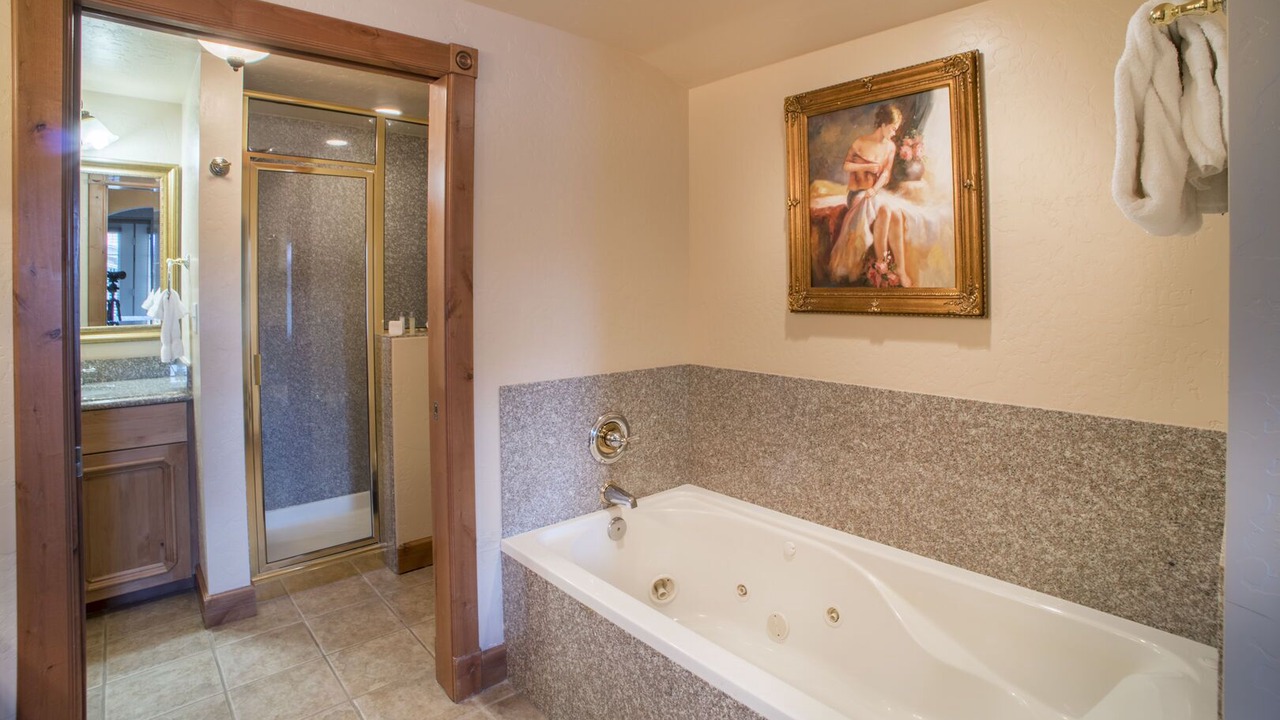 Photo of Bathroom in Midway