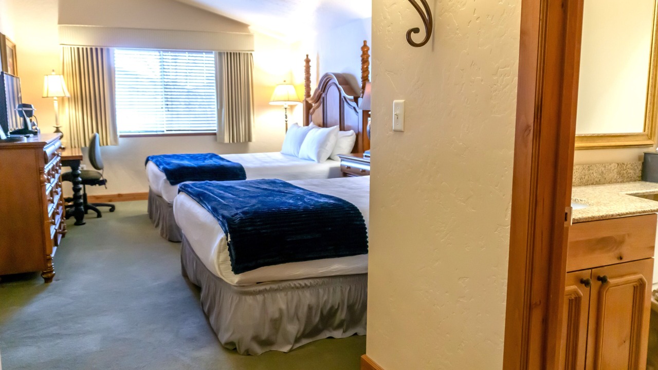 Photo of Bedroom in Midway