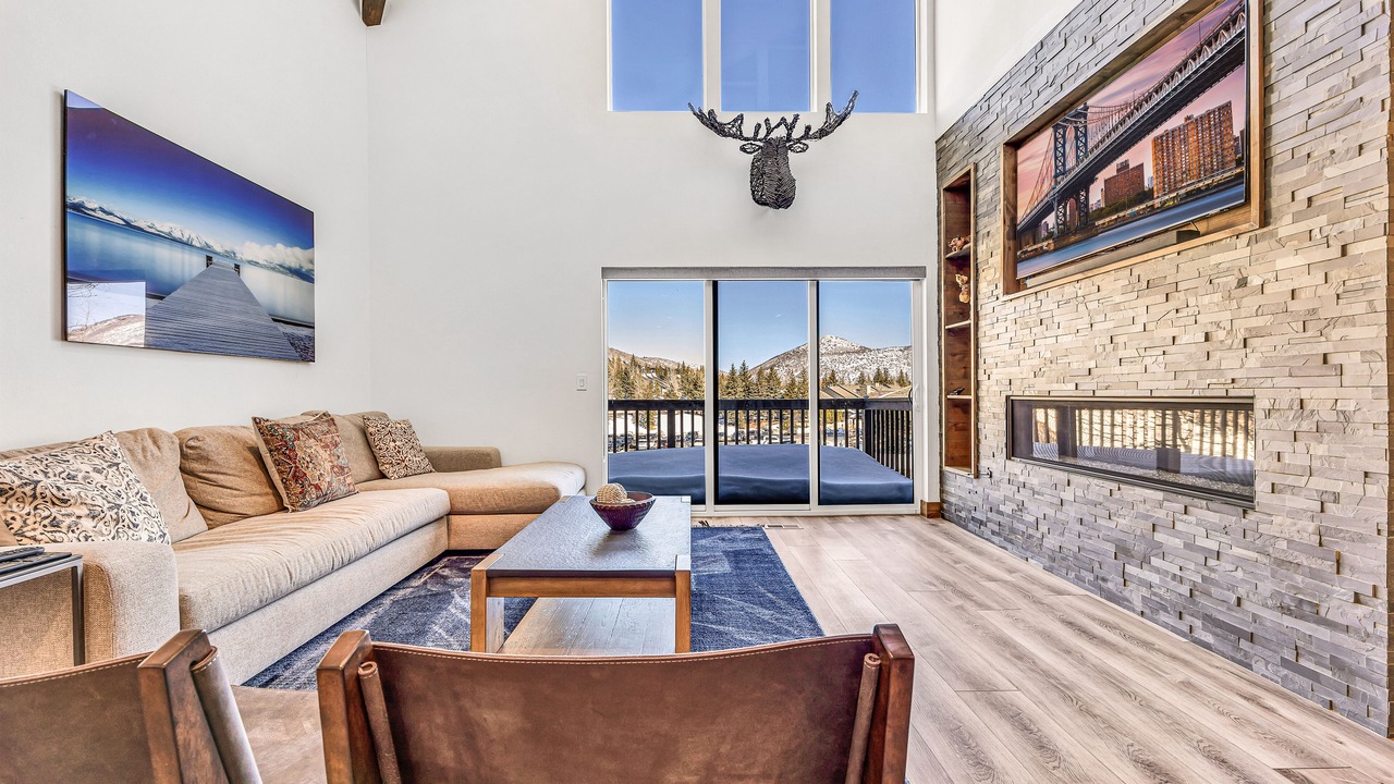 Photo of Livingroom in Deer Valley