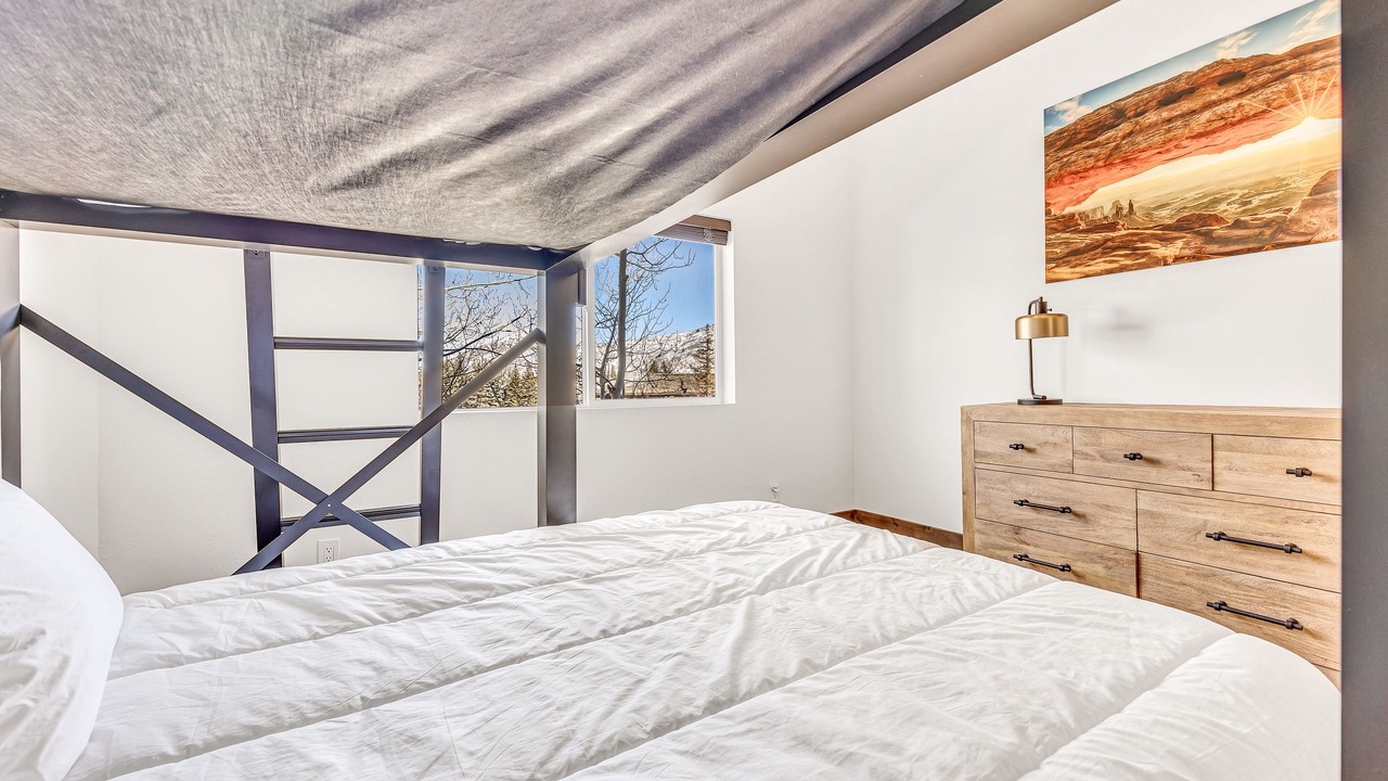 Photo of Bedroom in Deer Valley
