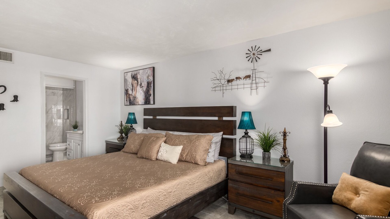 Photo of Bedroom in Desert Shores