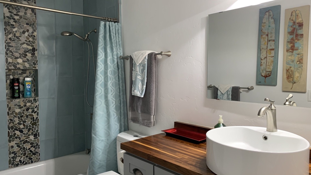 Photo of Bathroom in Limberlost
