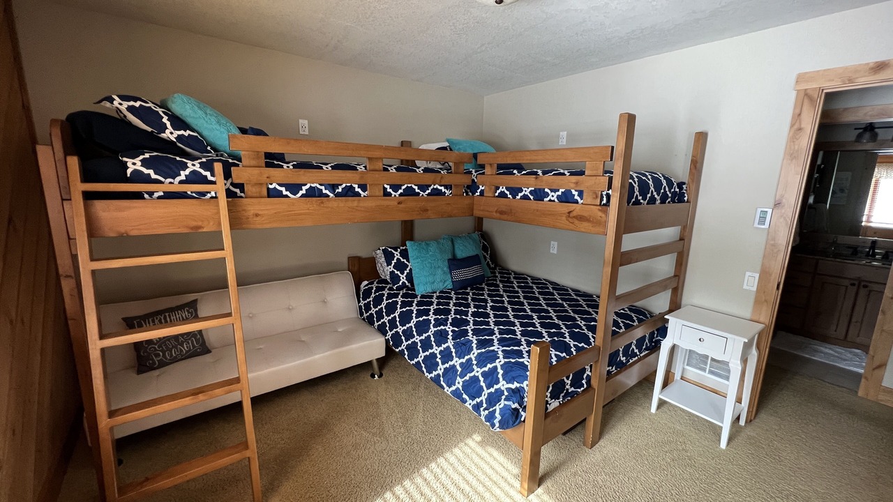 Photo of Bedroom in Elkhorn Village